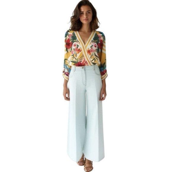 SOLD!! Flying Tomato Women's Yellow Floral Boho Cropped Blouse V-Neck Size M - Picture 1 of 6